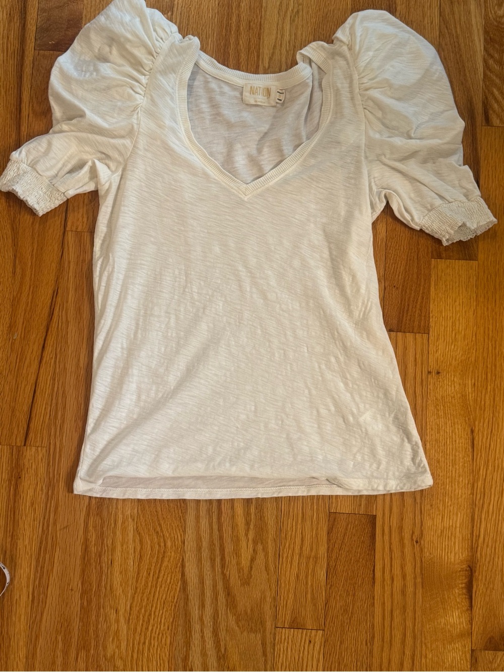 Nation LTD White V-Neck Puff Sleeve Tee